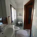 In Central Square With Lake View Apartamento *